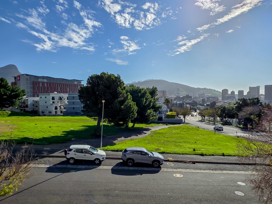 3 Bedroom Property for Sale in Zonnebloem Western Cape